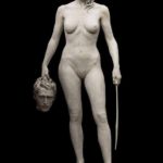Medusa holding Perseus’ head. Esculturade Luciano Garbati